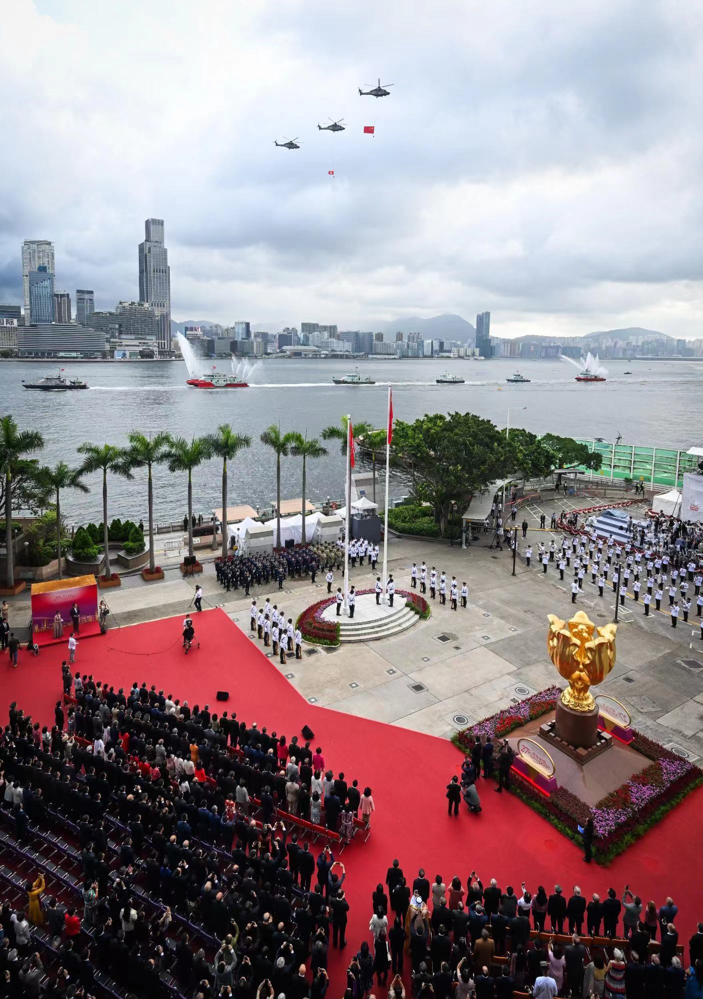 直击庆祝香港回归27周年升旗仪式 | 李家超：未来拼经济、惠民生 扩大与内地金融巿场互联互通